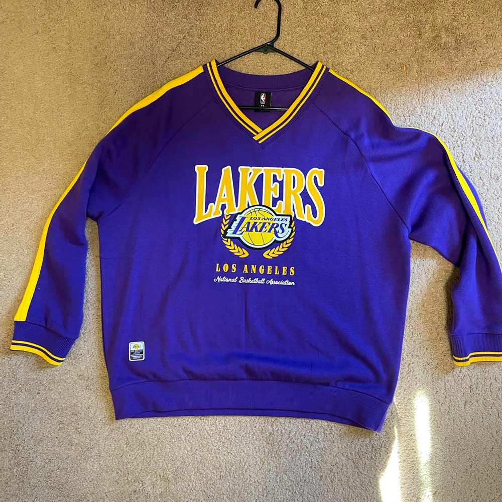 Lakers Vintage Style  V-neck pullover sweater